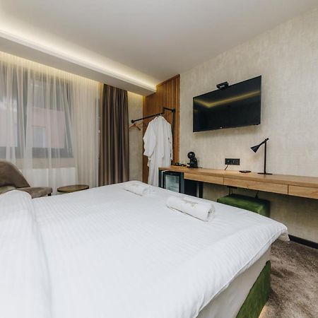 Boutique Luxury Apartments Kragujevac Bagian luar foto